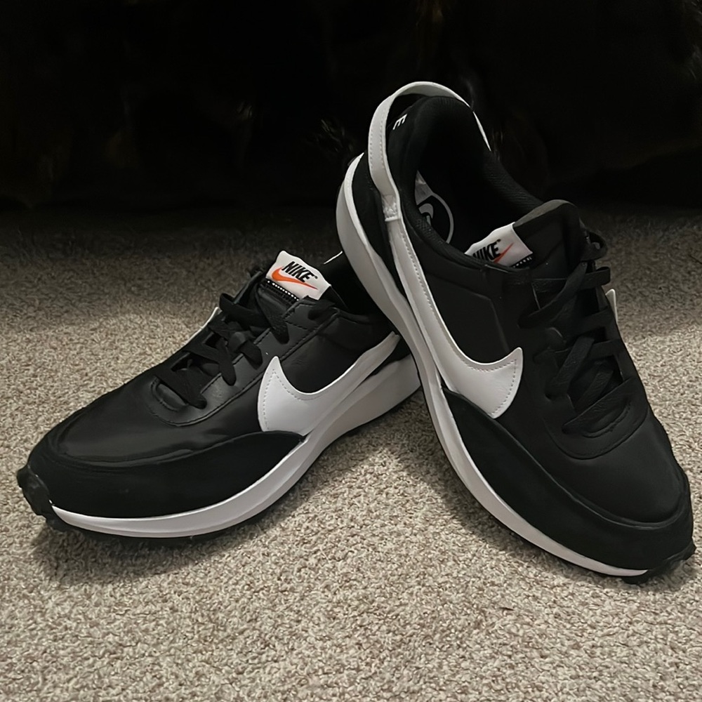 Nike Men's Waffle Debut Casual Sneaker Black/White DH9522-001 Size 10.5